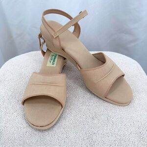 Outdorables Daniel Green Women's Aloha Sandal 9.5N Tan Adjustable Buckle Ankle